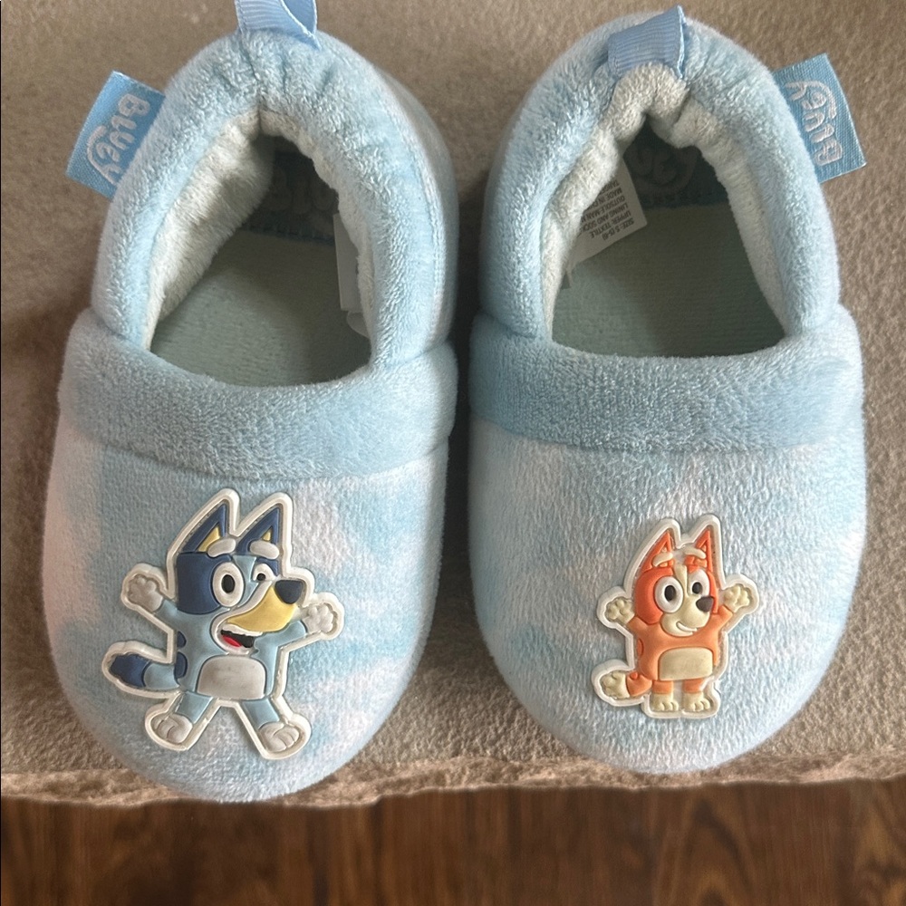 Bluey Slippers - Size 5-6